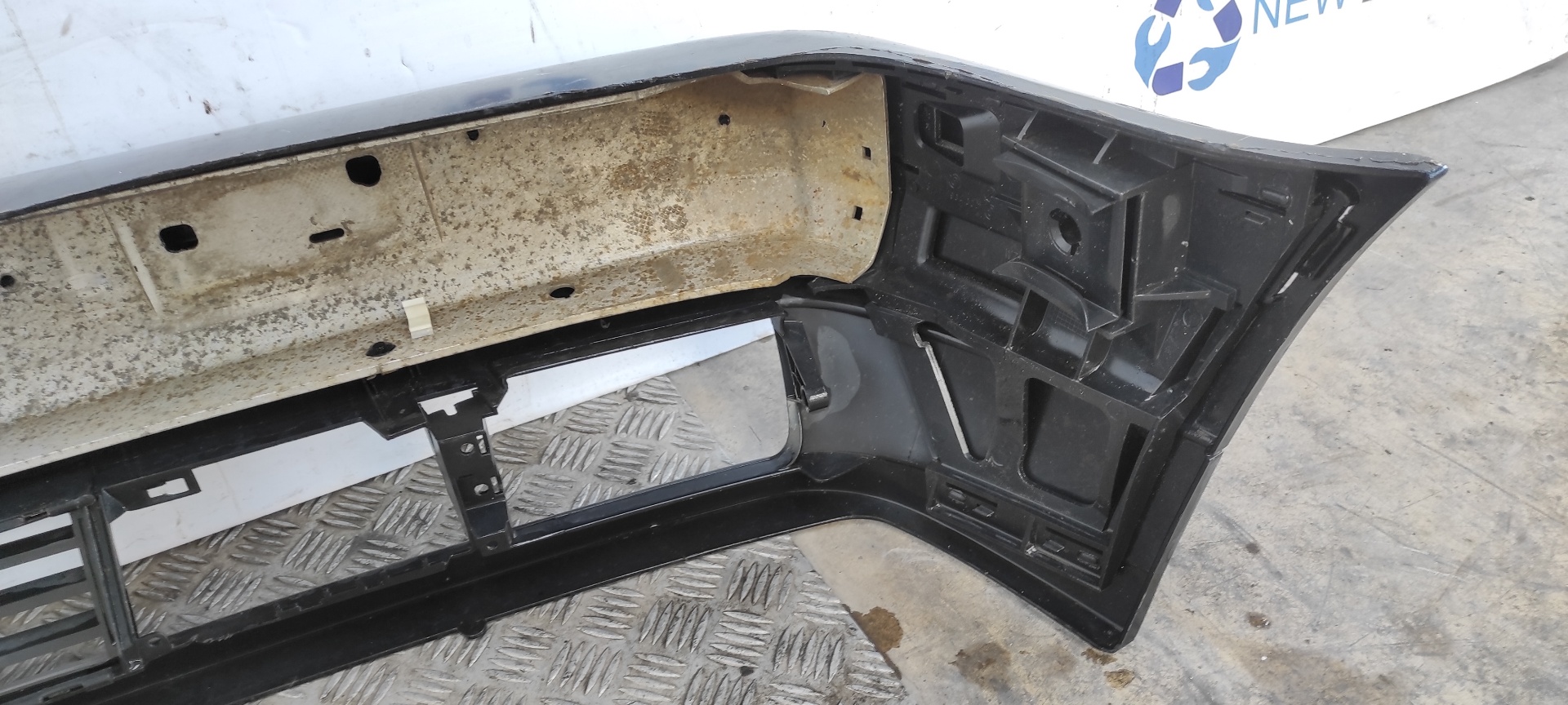 PARAGOLPES DELANTERO BMW SERIE 5 BERLINA (E34) - vista 7