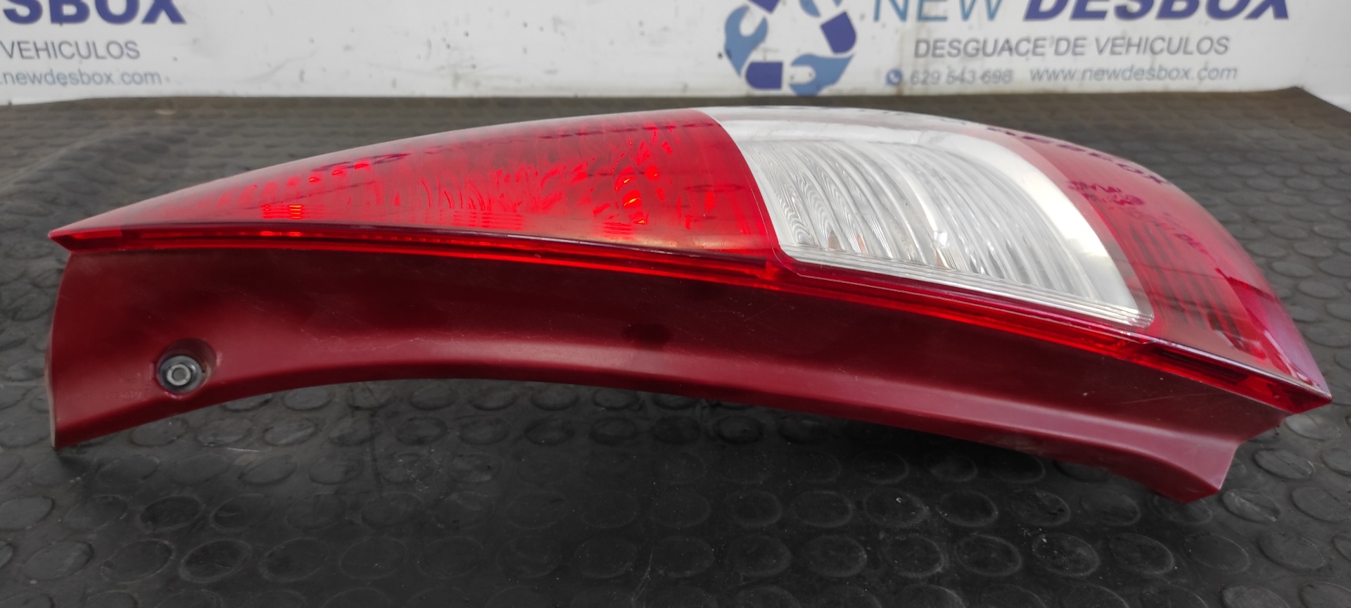 PILOTO TRASERO DERECHO CITROEN C3 - vista 4