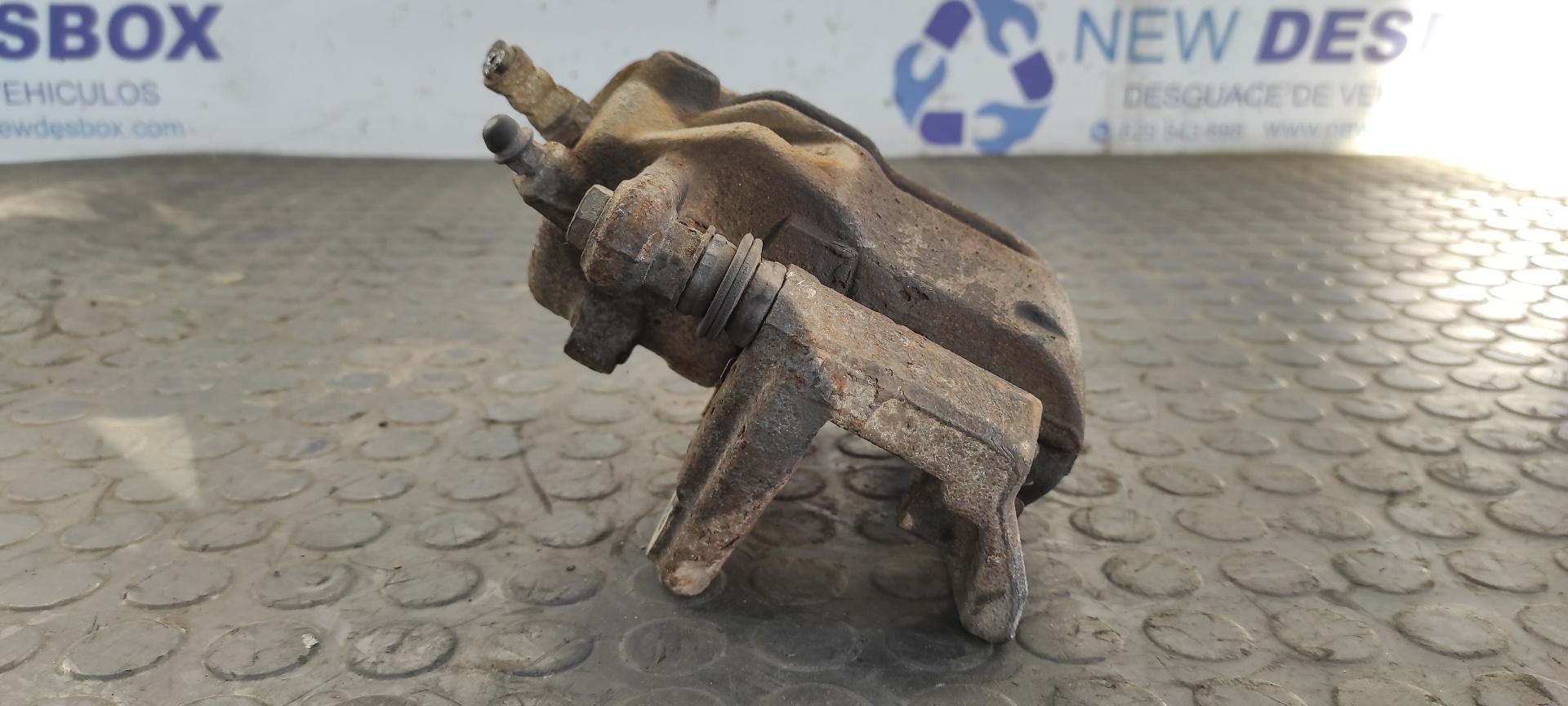 PINZA DE FRENO DELANTERA DERECHA RENAULT CLIO III - vista 7