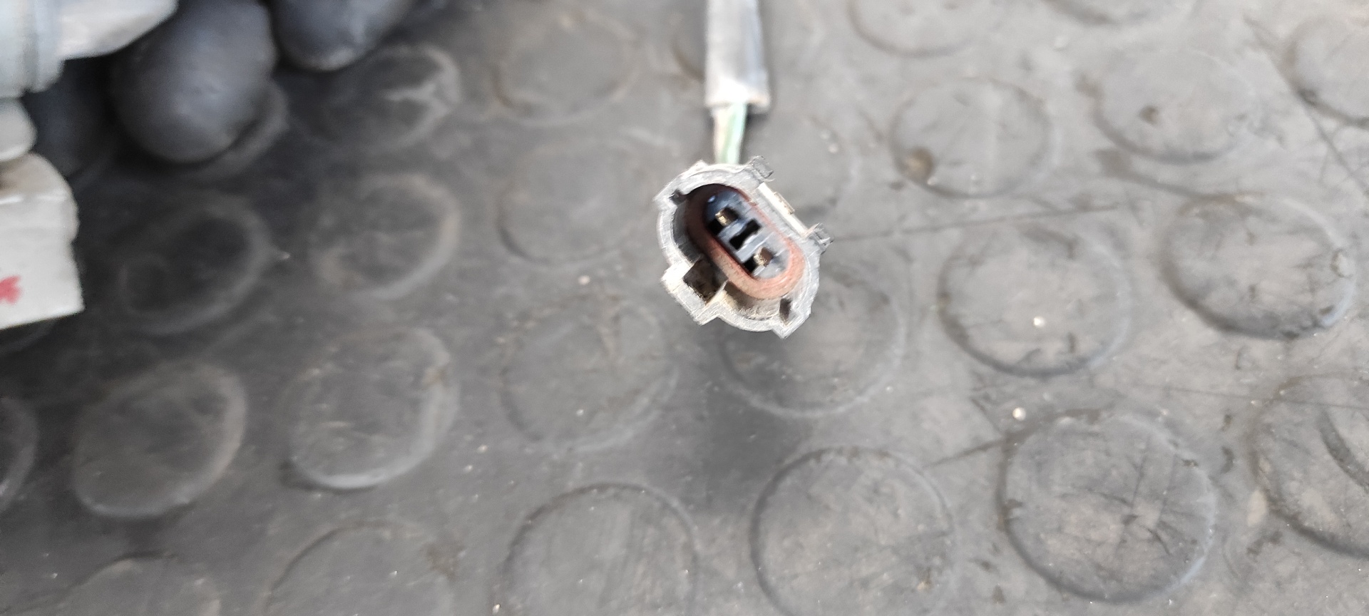 PILOTO TRASERO IZQUIERDO PARAGOLPES KIA SPORTAGE - vista 2