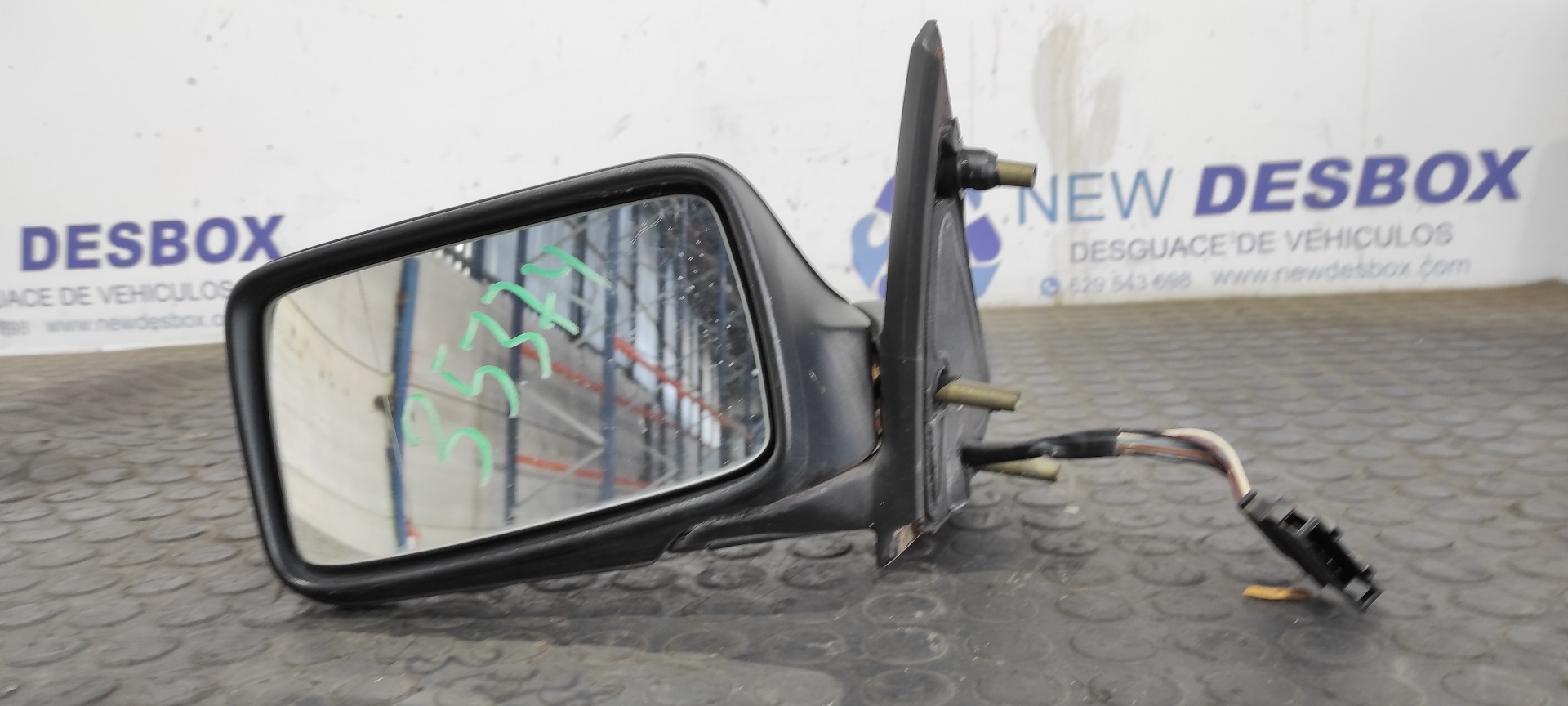 RETROVISOR IZQUIERDO VOLKSWAGEN GOLF III BERLINA (1H1)