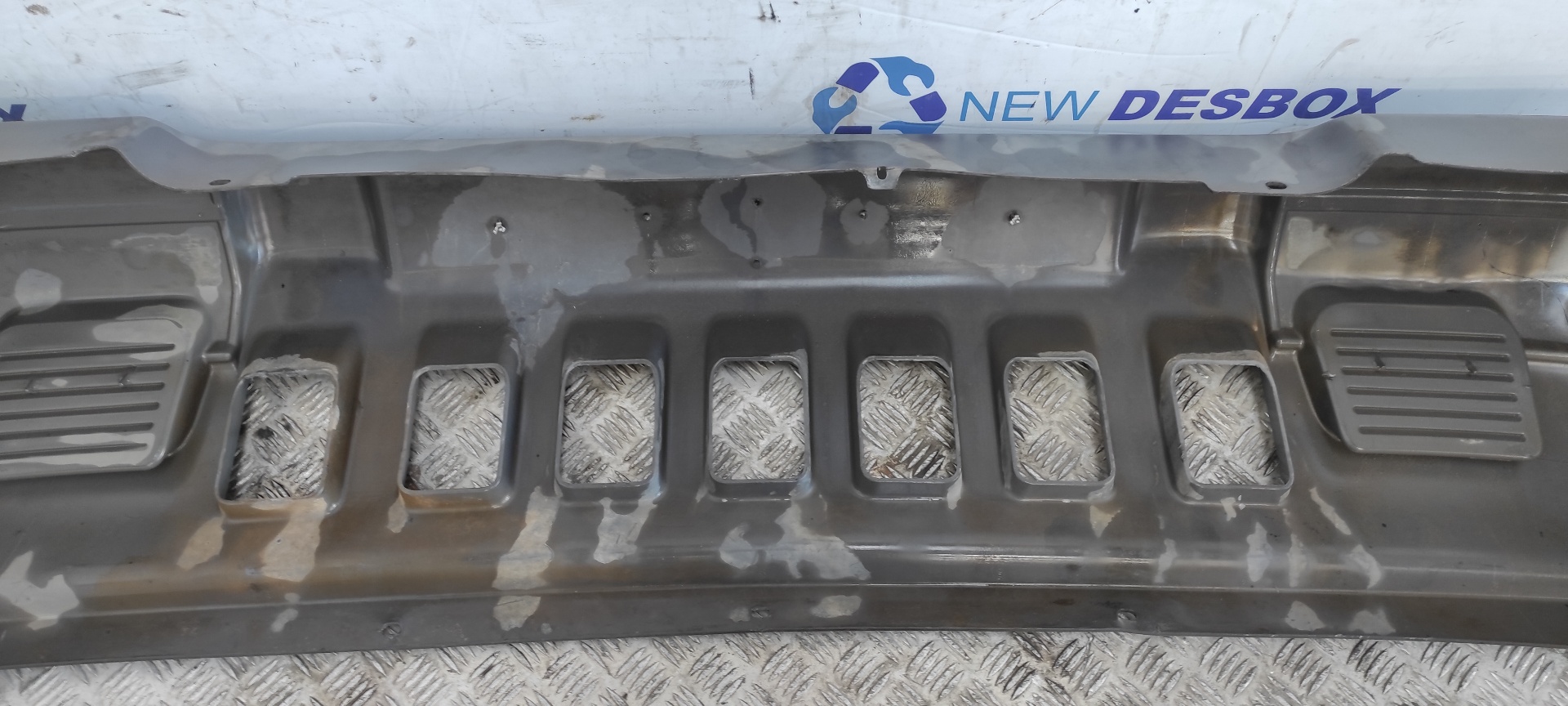 PARAGOLPES DELANTERO JEEP CHEROKEE (J) - vista 9