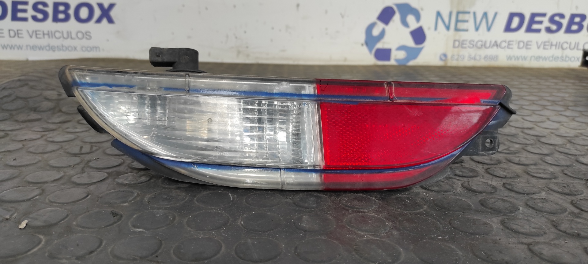FARO ANTINIEBLA TRASERO DERECHO FIAT GRANDE PUNTO (199)