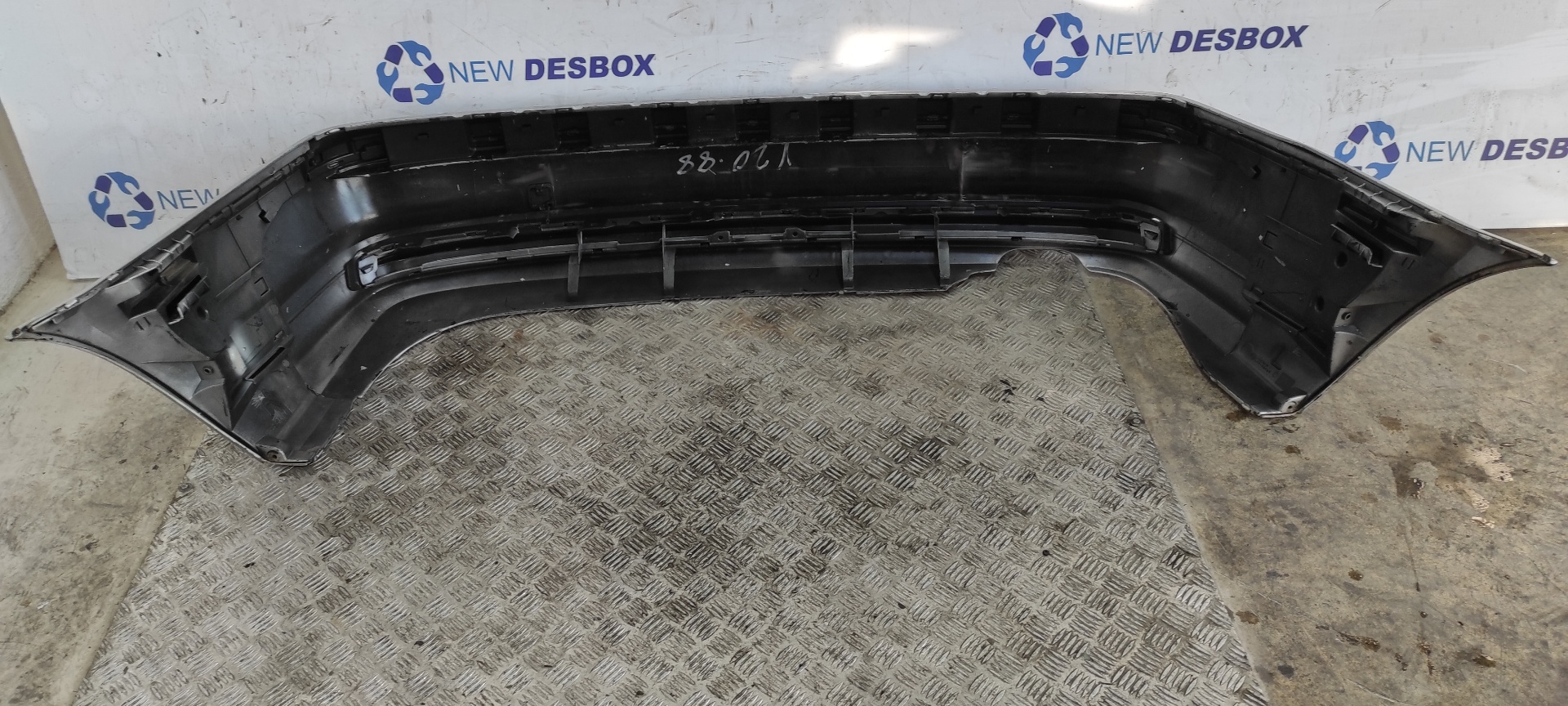 PARAGOLPES TRASERO BMW SERIE 3 BERLINA (E46) - vista 3