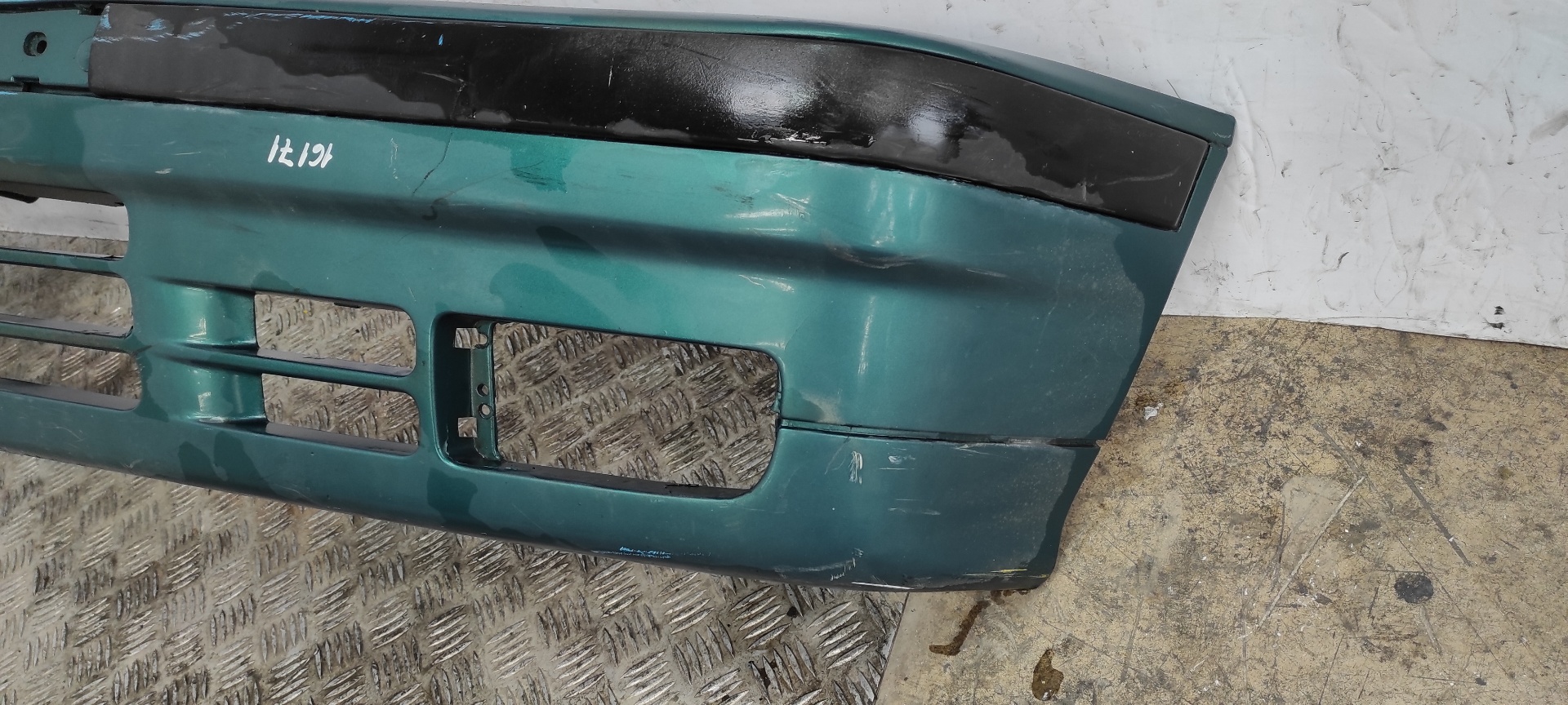 PARAGOLPES DELANTERO BMW SERIE 3 BERLINA (E36) - vista 5