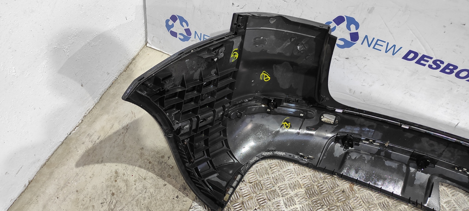 PARAGOLPES TRASERO VOLKSWAGEN TOUAREG (7LA) - vista 6