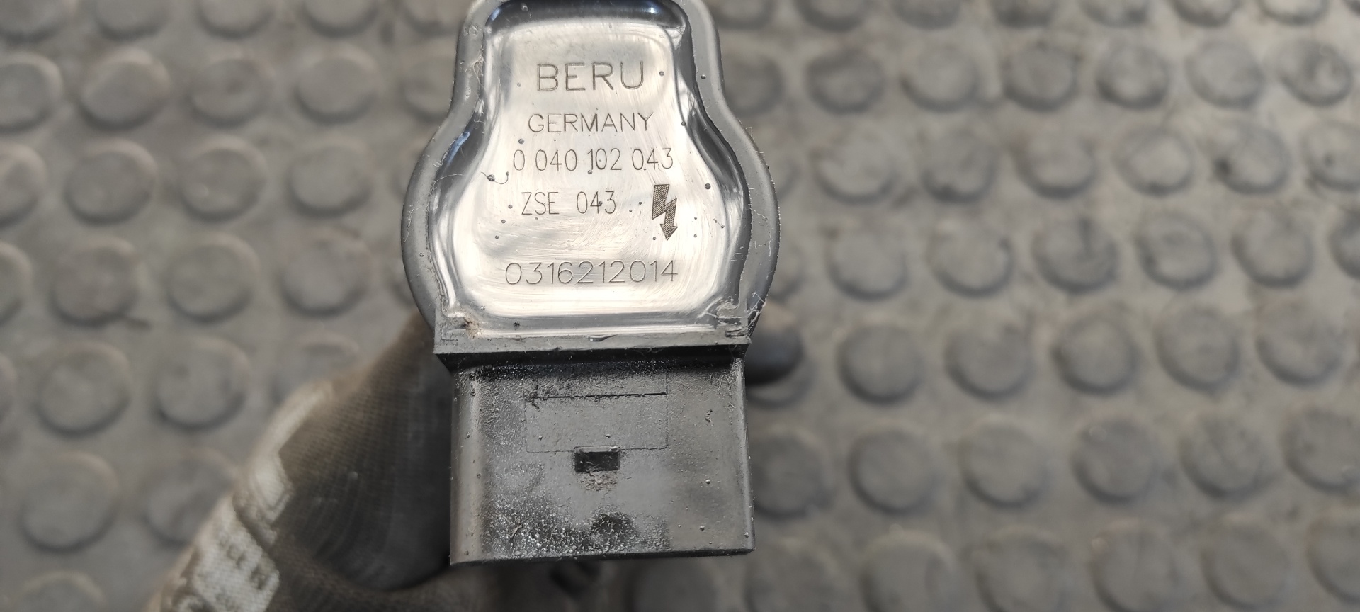 BOBINA ENCENDIDO VOLKSWAGEN PASSAT BERLINA (3B3) - vista 4