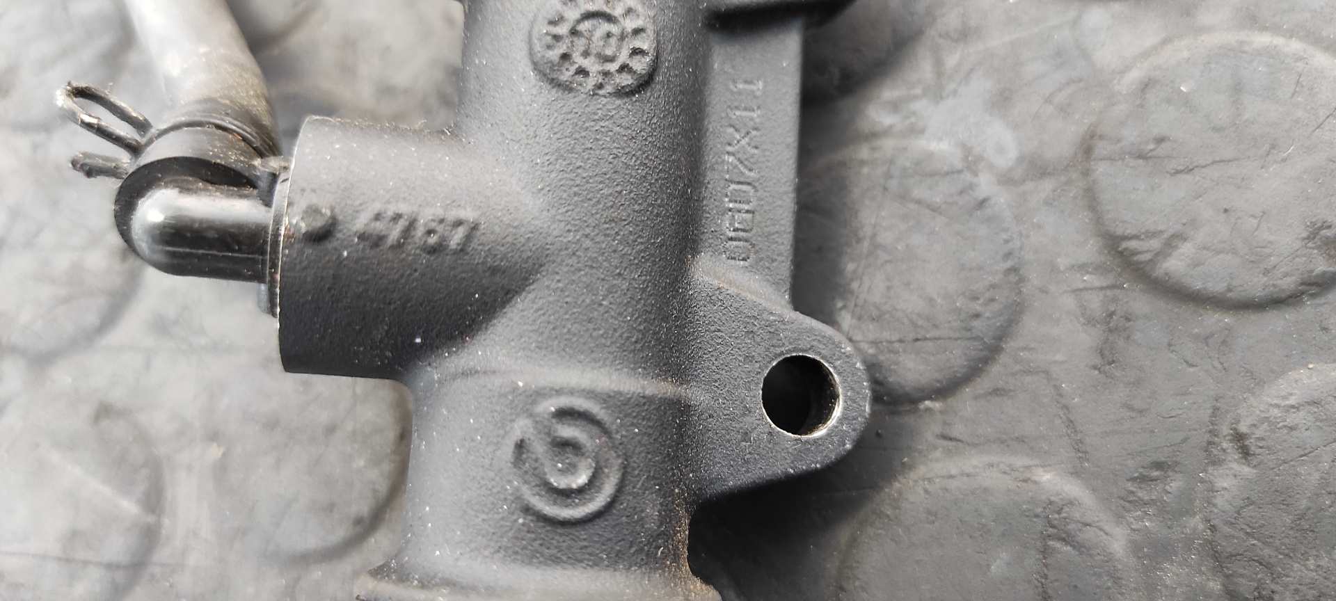 BOMBA FRENO DUCATI MONSTER 796 - vista 2