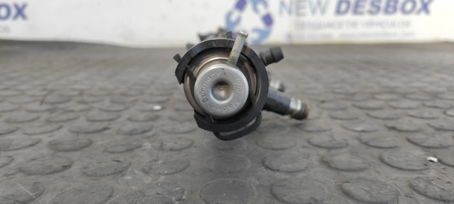 RAMPA INYECTORA VOLKSWAGEN POLO BERLINA (6N1) - vista 3