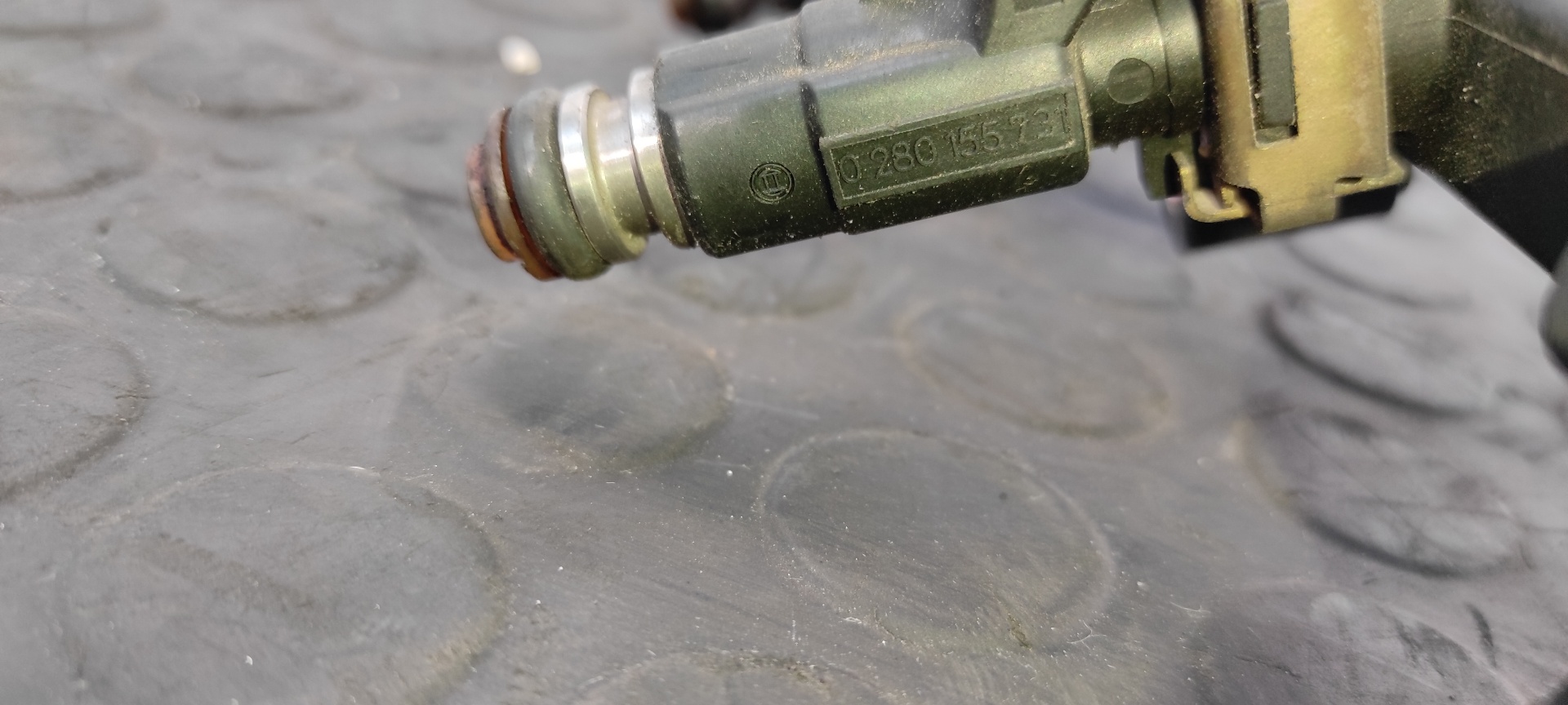 RAMPA INYECTORA VOLKSWAGEN POLO BERLINA (6N1) - vista 7