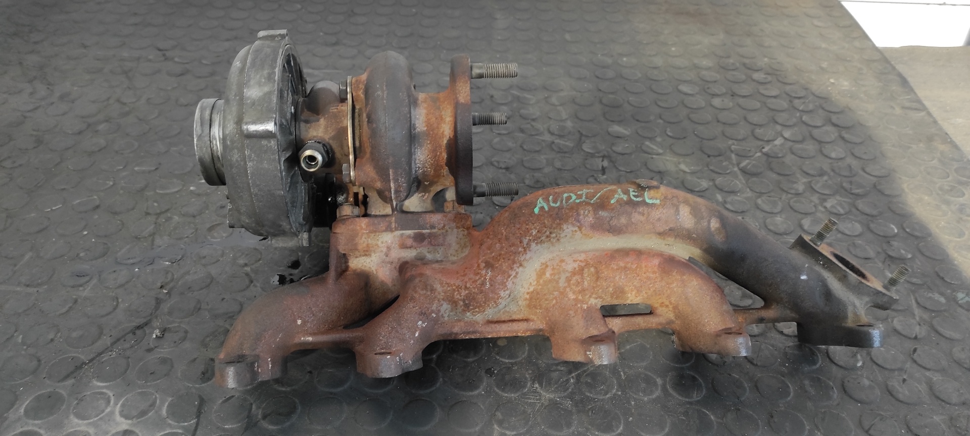 TURBOCOMPRESOR AUDI A6 BERLINA (C4) - vista 4