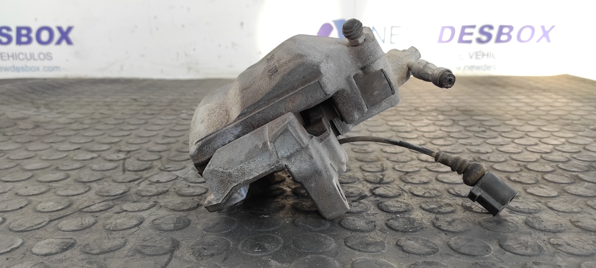 PINZA DE FRENO DELANTERA IZQUIERDA AUDI A3 (8P) - vista 3