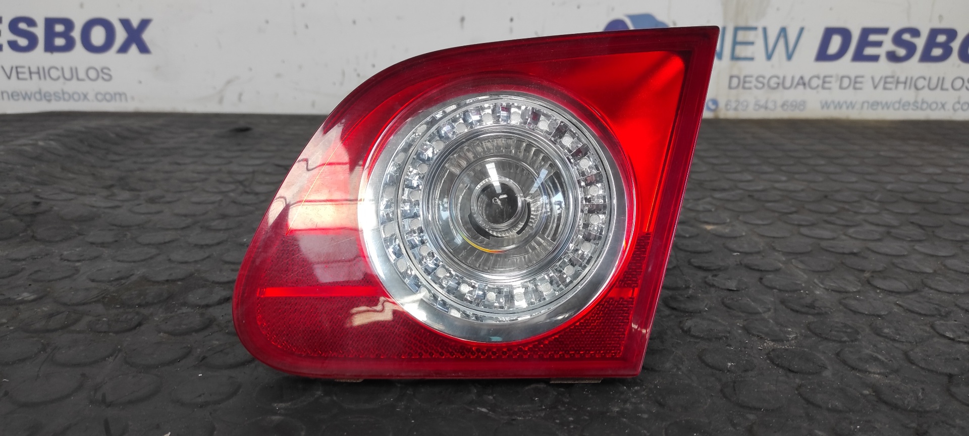 PILOTO PORTON DERECHO VOLKSWAGEN PASSAT BERLINA (3C2)