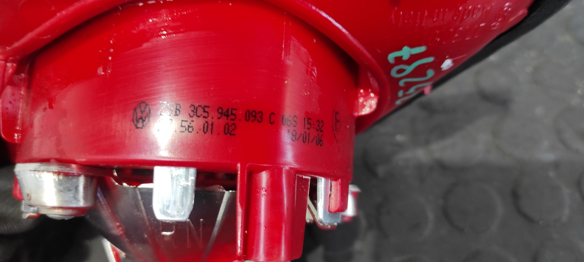 PILOTO PORTON IZQUIERDO VOLKSWAGEN PASSAT BERLINA (3C2) - vista 2