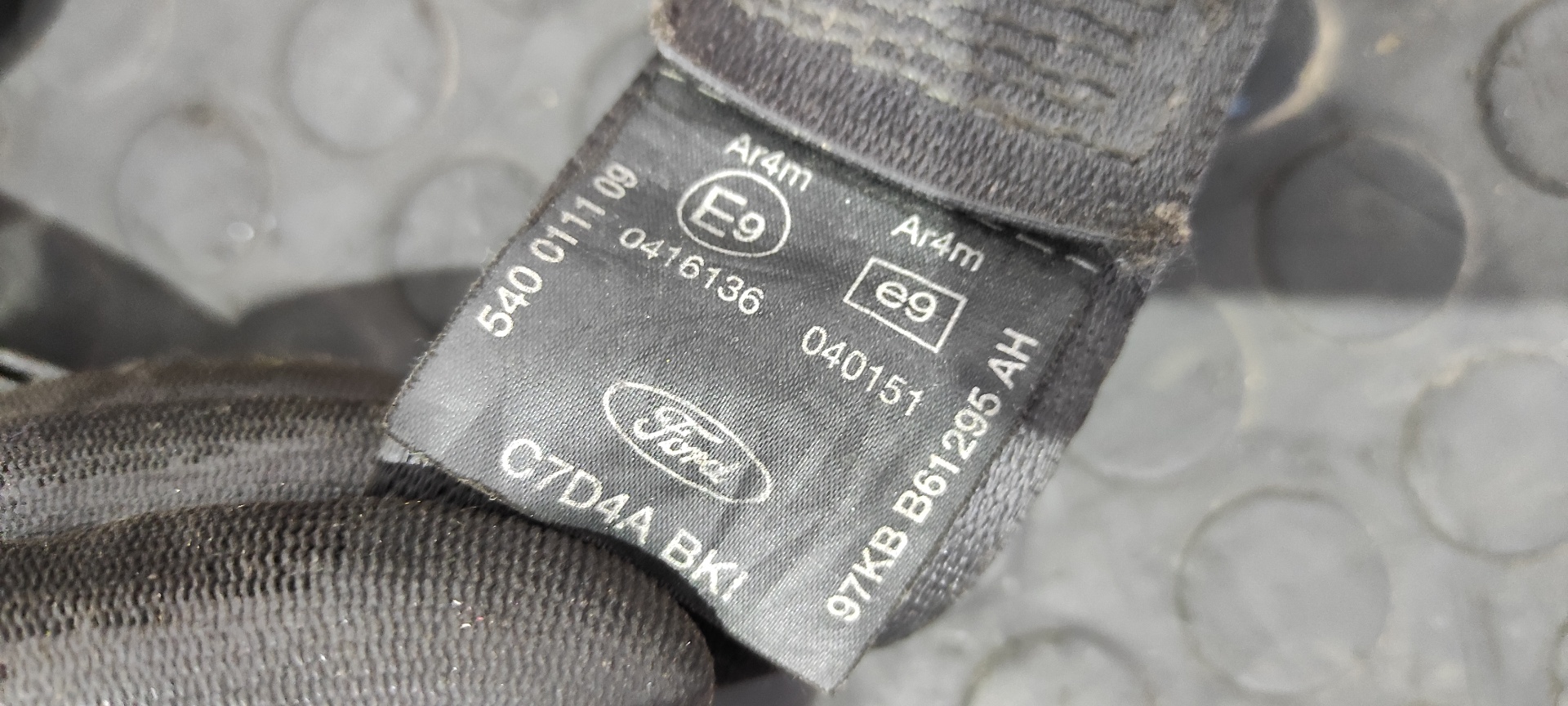 CINTURON DELANTERO IZQUIERDO FORD KA (CCQ) - vista 2