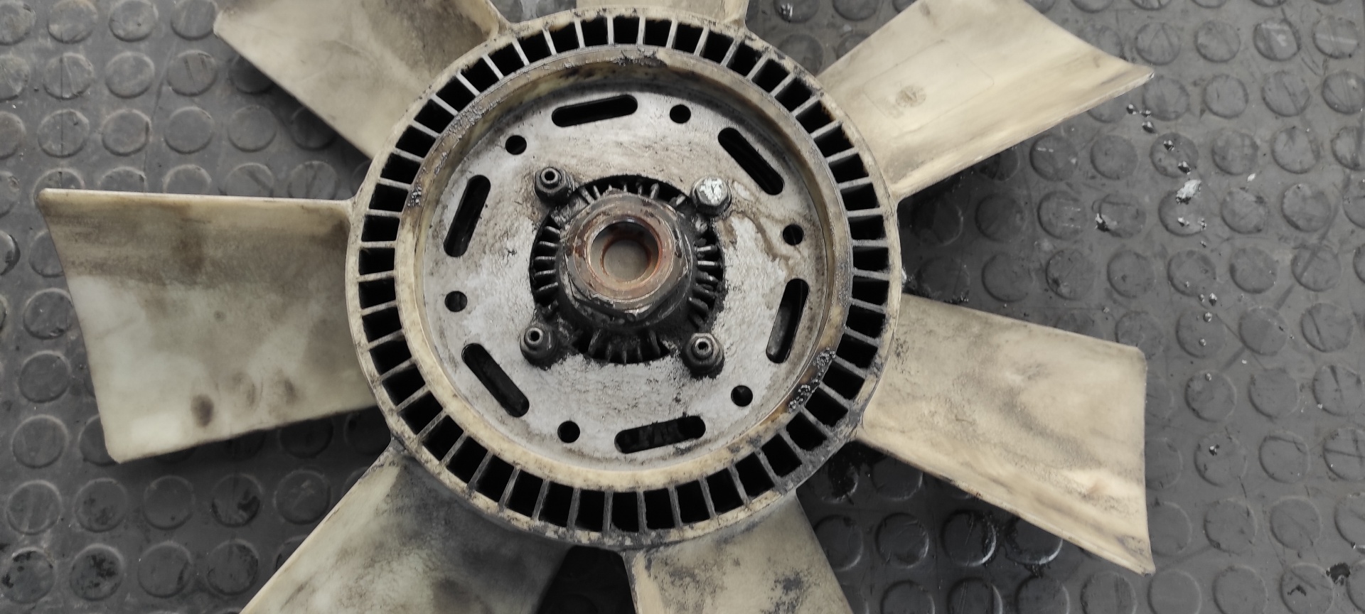 VENTILADOR VISCOSO MOTOR NISSAN ATLEON - vista 2