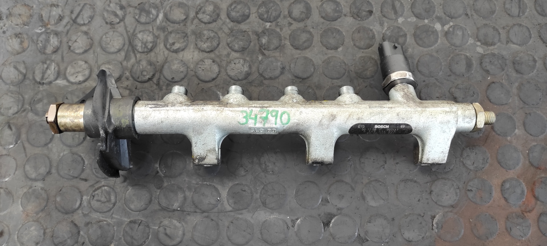 RAMPA INYECTORA RENAULT MASTER DOBLE CABINE, CAJA ABIERTA/CHASIS