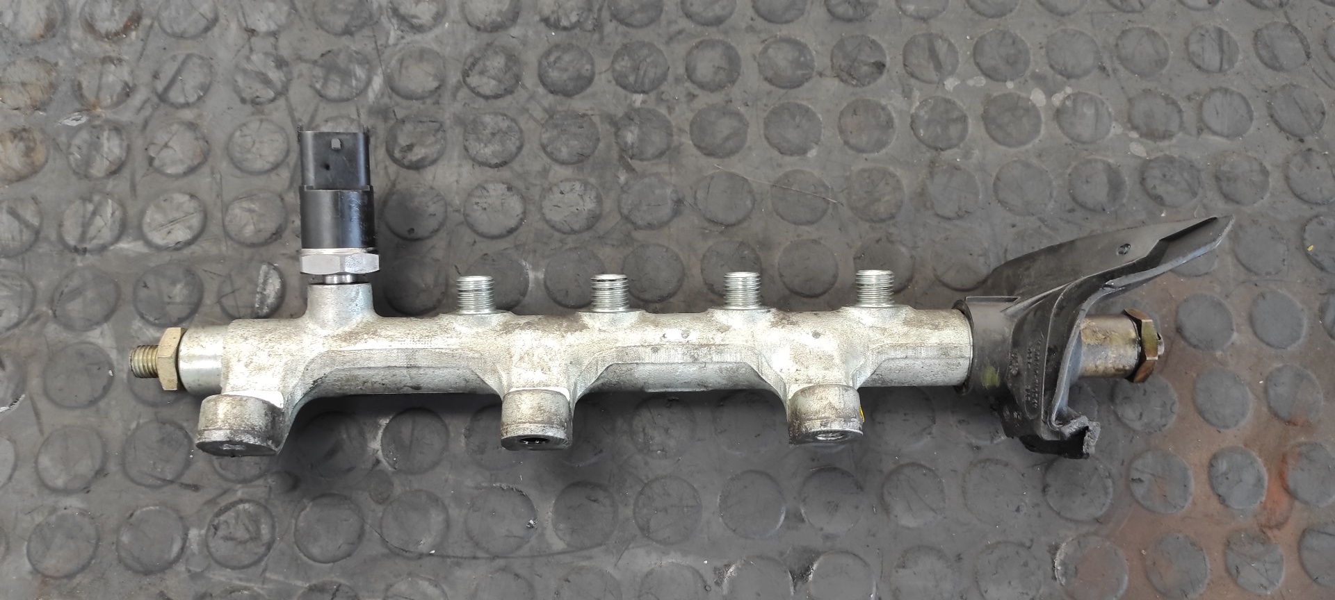 RAMPA INYECTORA RENAULT MASTER DOBLE CABINE, CAJA ABIERTA/CHASIS - vista 4