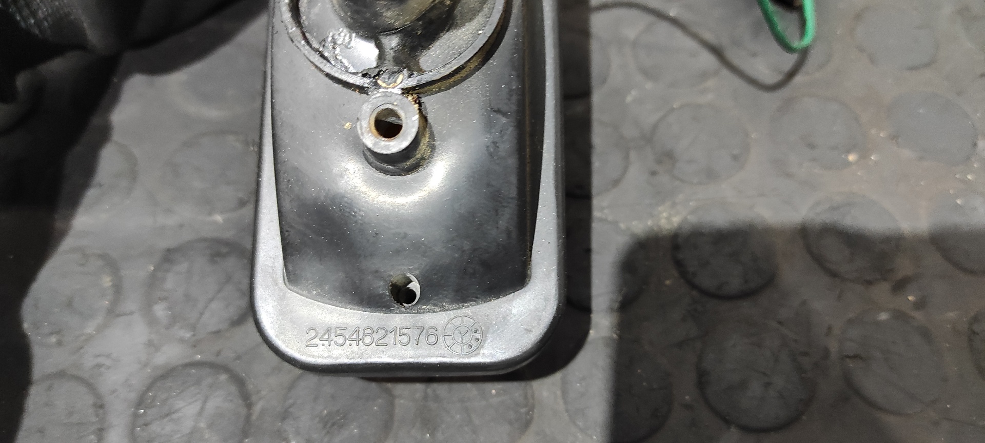 PILOTO DELANTERO DERECHO PEGASO SAVA  - vista 5