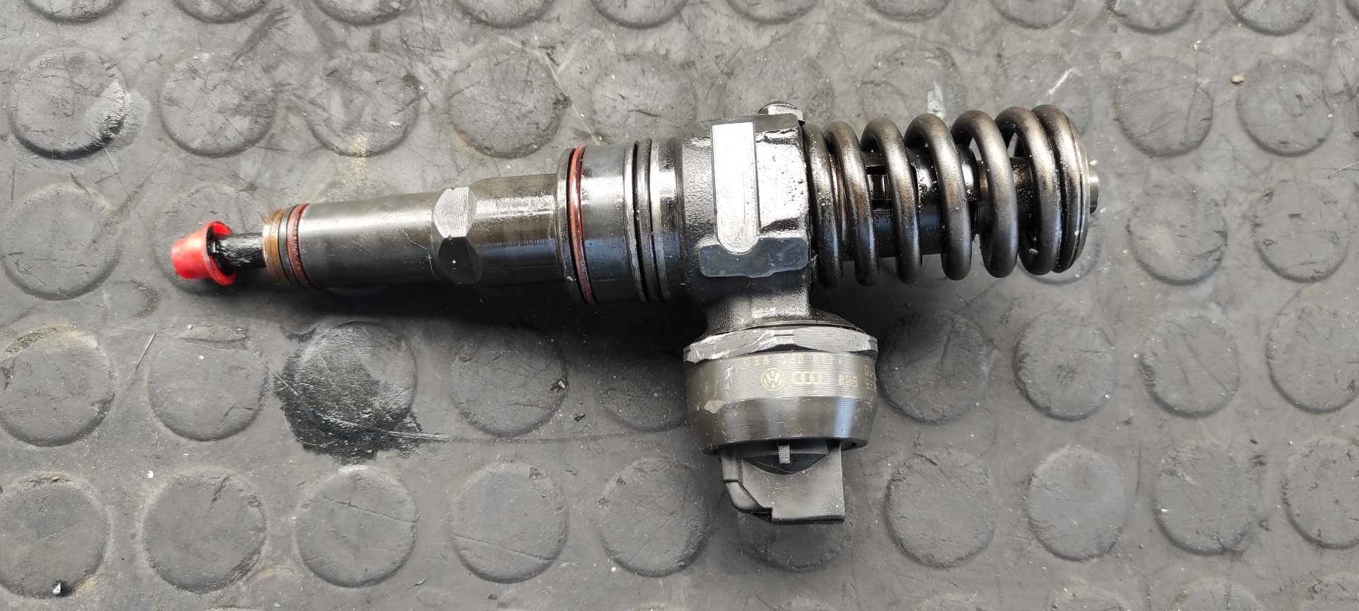 INYECTOR VOLKSWAGEN PASSAT BERLINA (3B2)