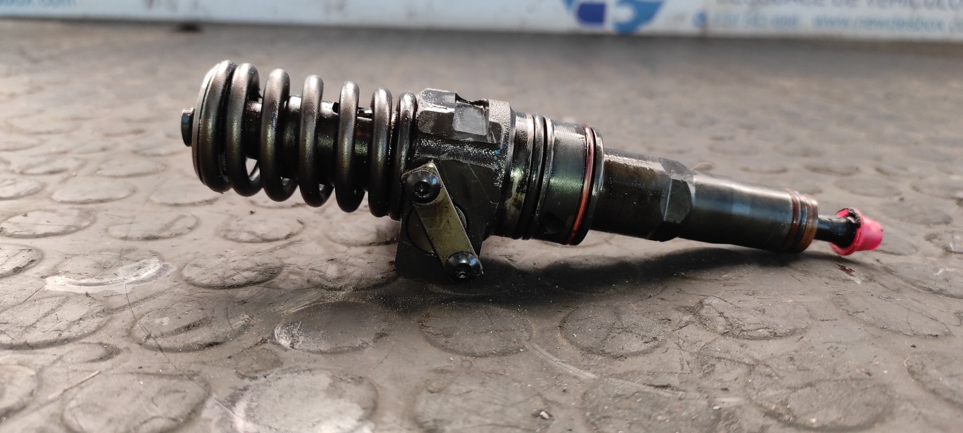 INYECTOR VOLKSWAGEN PASSAT BERLINA (3B2) - vista 2