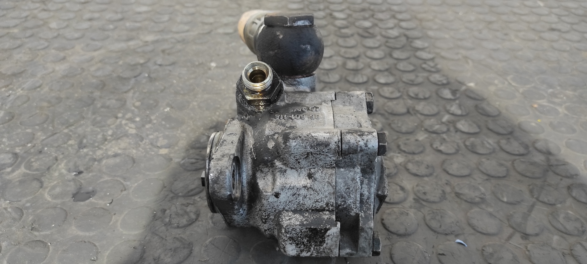 BOMBA DIRECCION NISSAN ATLEON - vista 4