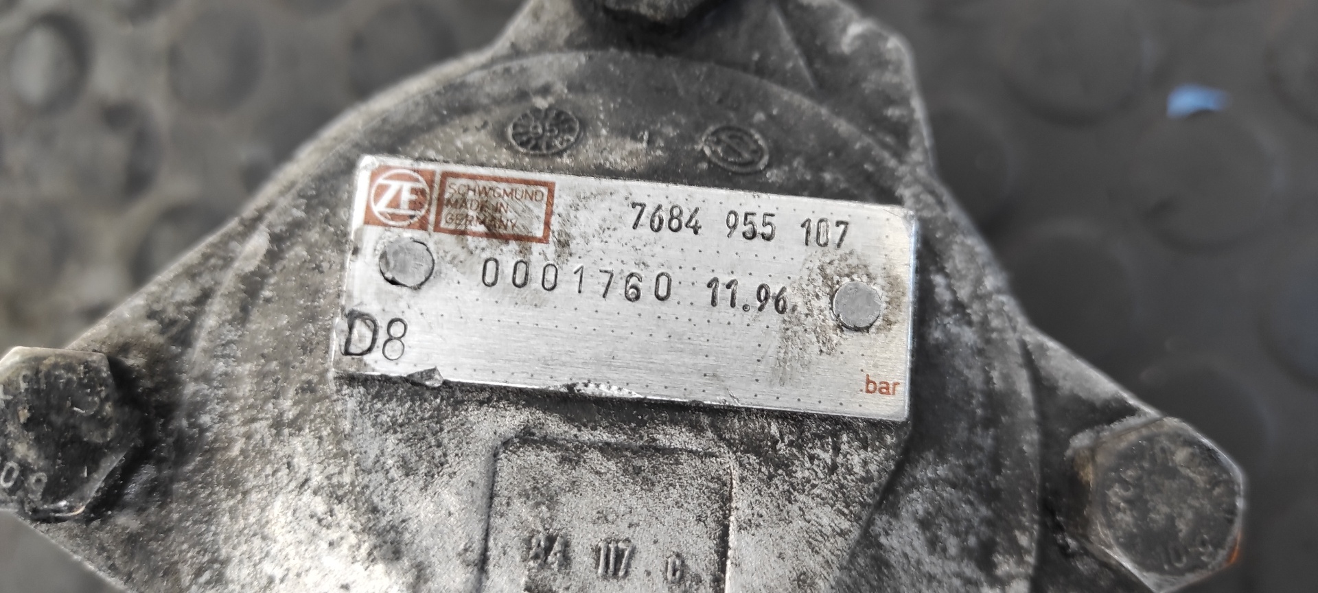 BOMBA DIRECCION NISSAN ATLEON - vista 3