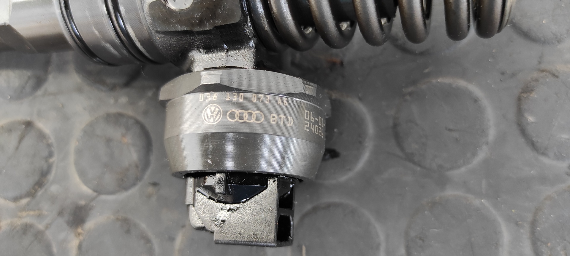 INYECTOR SEAT IBIZA (6L1) - vista 5