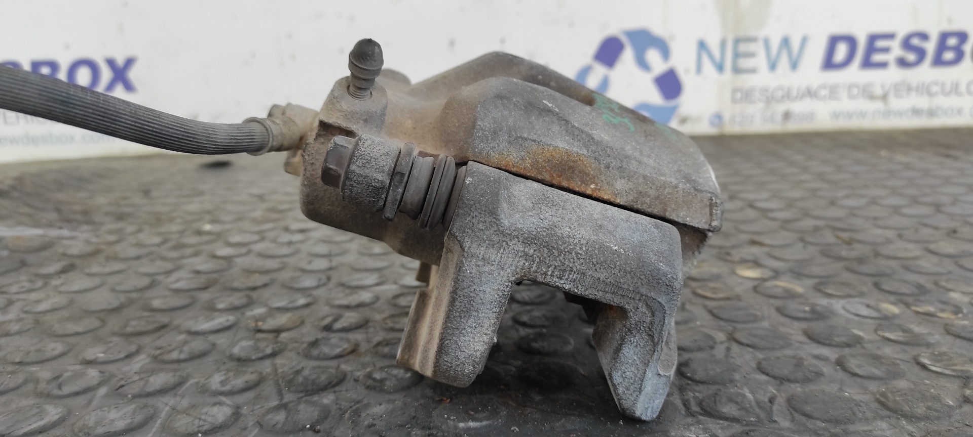 PINZA DE FRENO DELANTERA DERECHA NISSAN X-TRAIL (T30) - vista 5