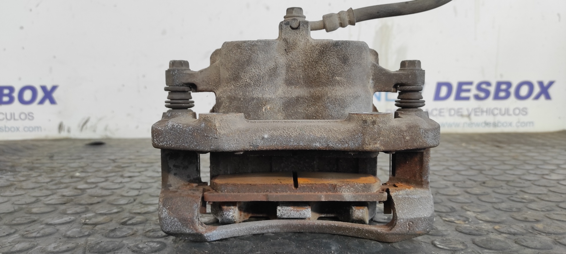 PINZA DE FRENO DELANTERA DERECHA NISSAN X-TRAIL (T30) - vista 3