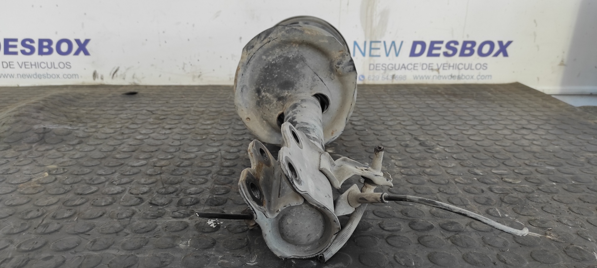 AMORTIGUADOR DELANTERO DERECHO NISSAN X-TRAIL (T30) - vista 4