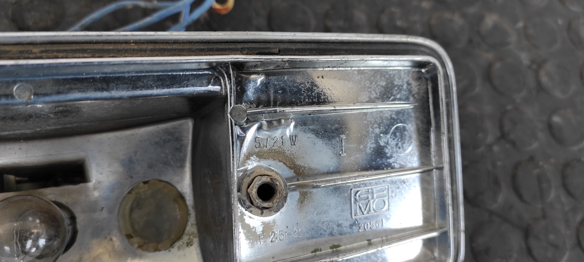 PILOTO TRASERO IZQUIERDO SEAT 127 - vista 6