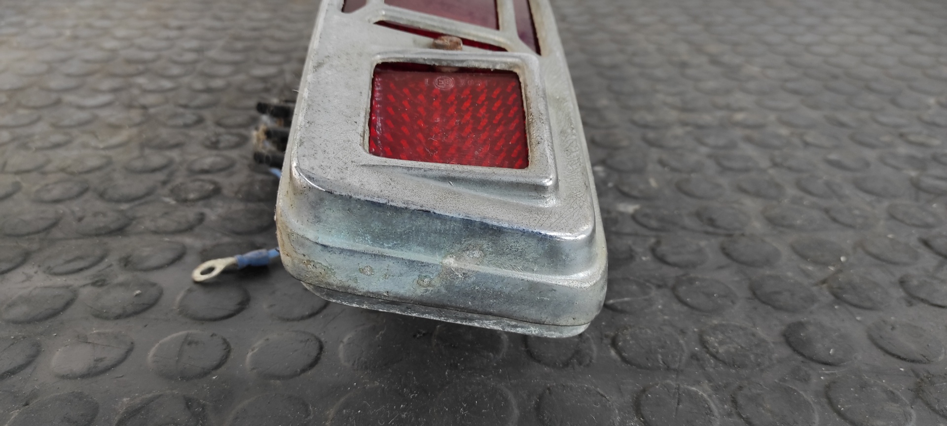 PILOTO TRASERO DERECHO SEAT 127 - vista 11