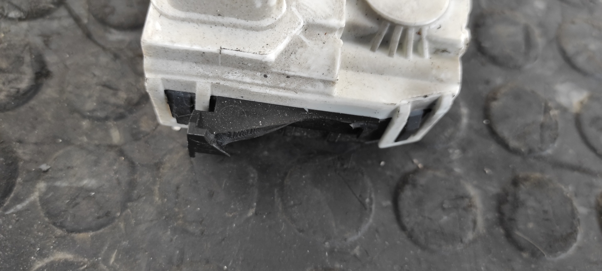 CERRADURA PUERTA TRASERA DERECHA MERCEDES-BENZ CLASE C (W204) BERLINA - vista 5