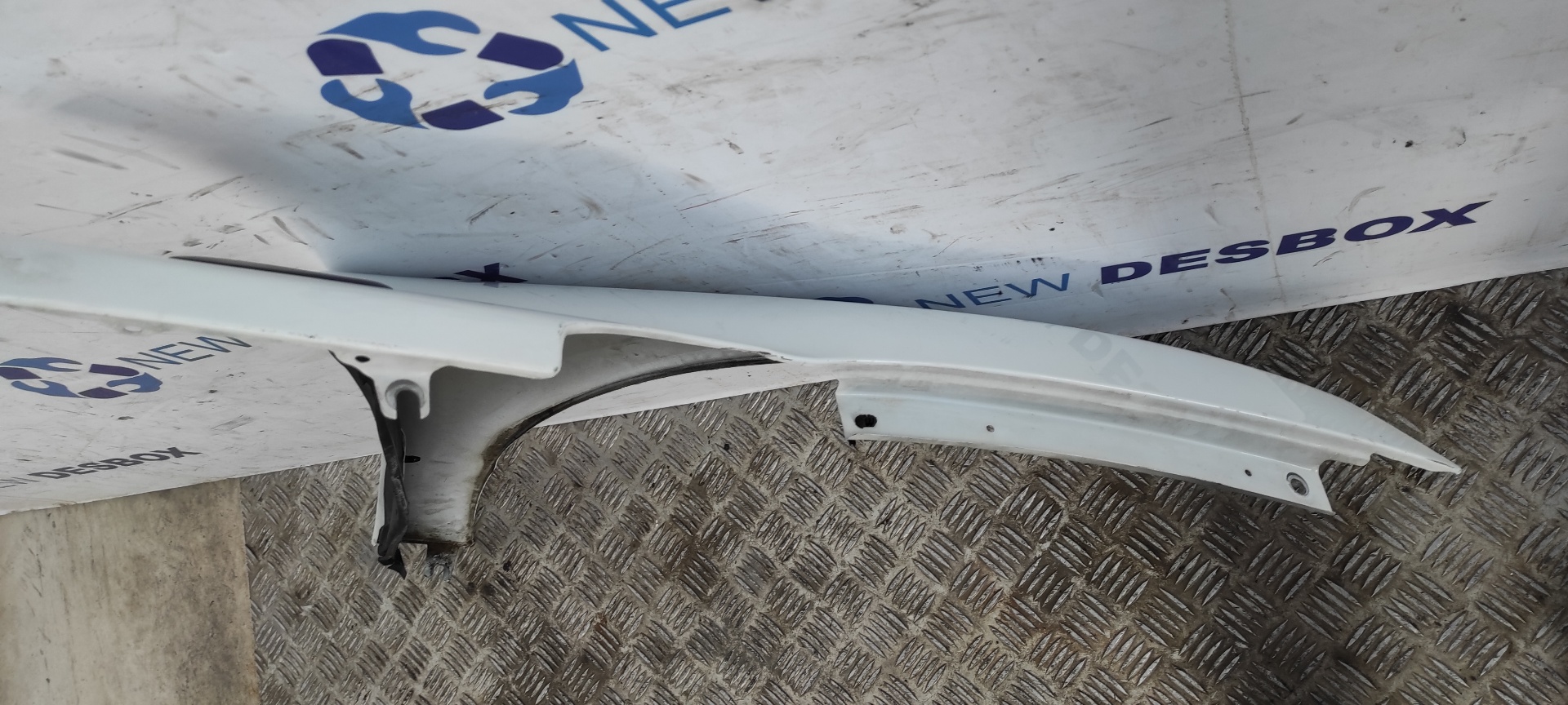 ALETA DELANTERA IZQUIERDA RENAULT MEGANE III BERLINA 5 P - vista 2