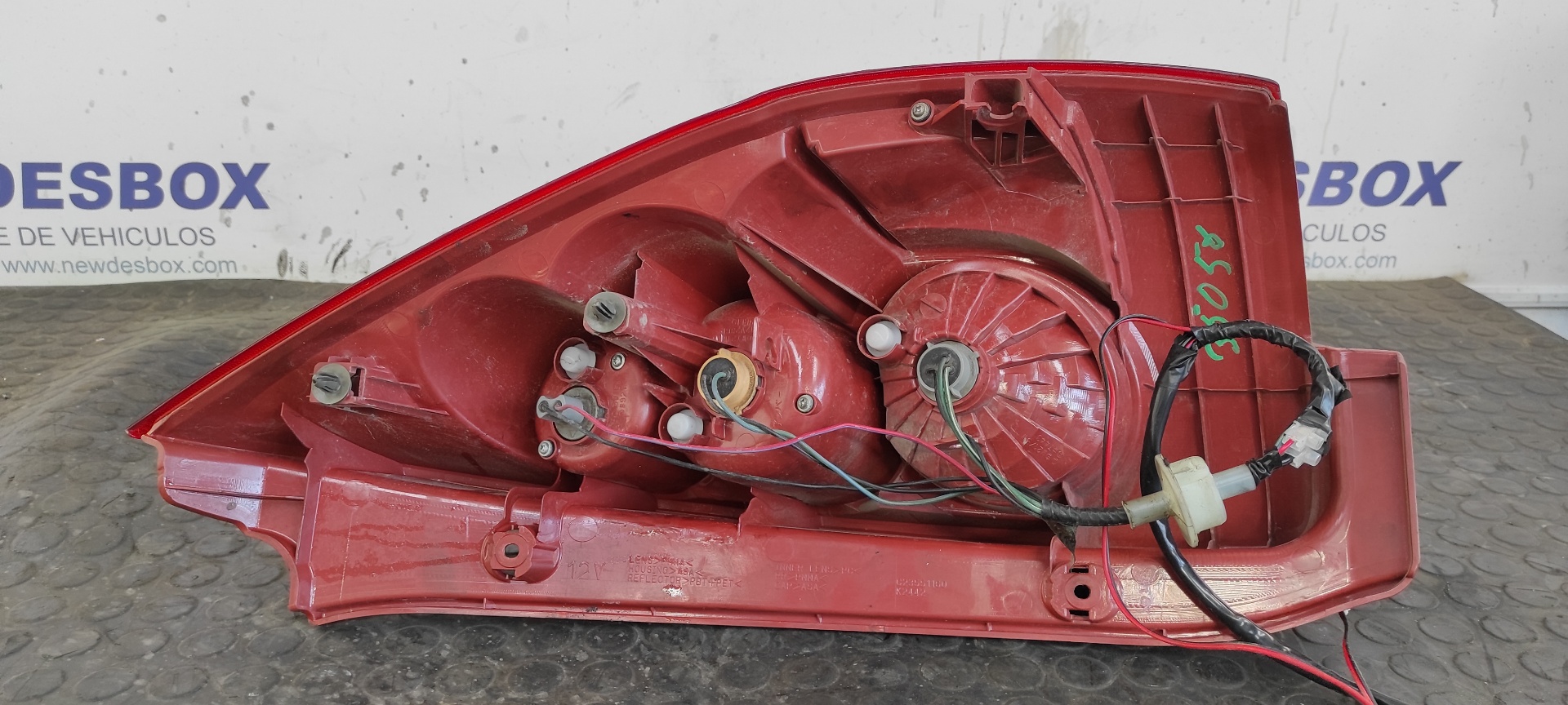 PILOTO TRASERO IZQUIERDO MAZDA 5 BERL. (CR) - vista 6