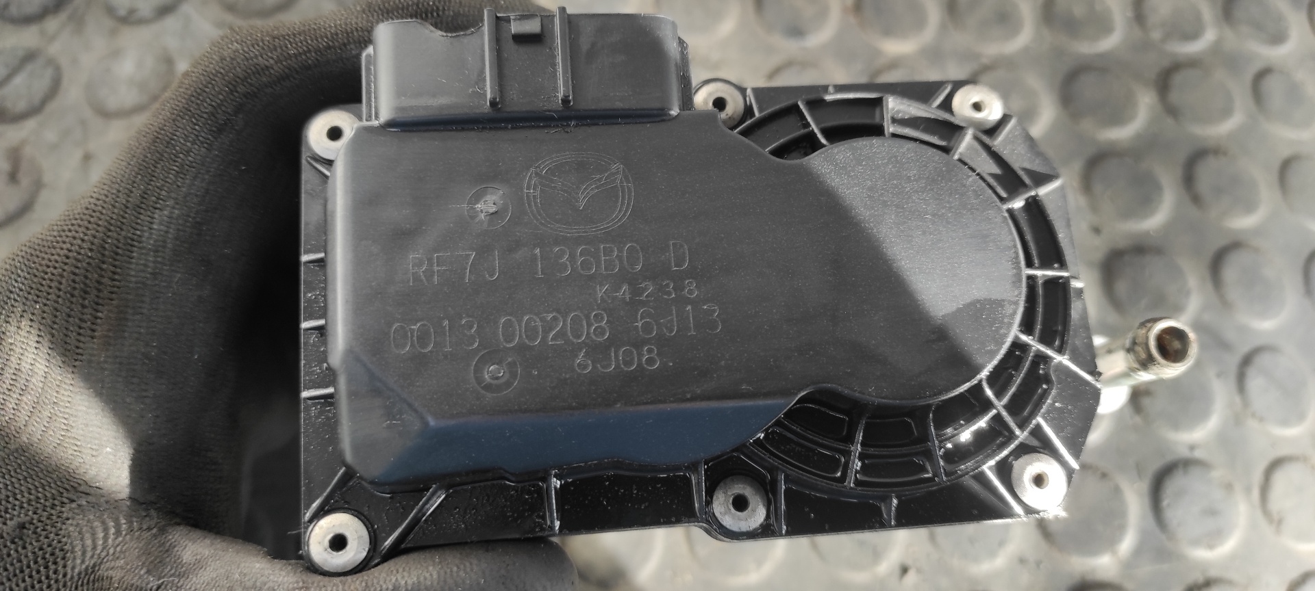 CAJA MARIPOSA MAZDA 5 BERL. (CR) - vista 3