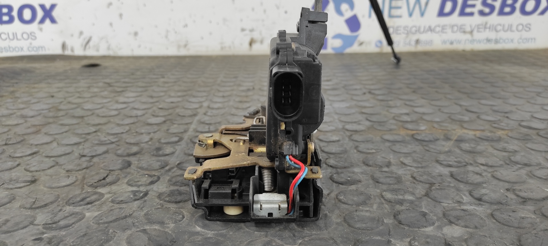 CERRADURA PUERTA DELANTERA DERECHA VOLKSWAGEN GOLF IV BERLINA (1J1) - vista 5