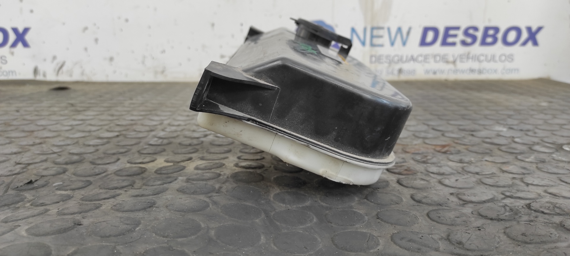 DEPOSITO EXPANSION KIA SPORTAGE - vista 2