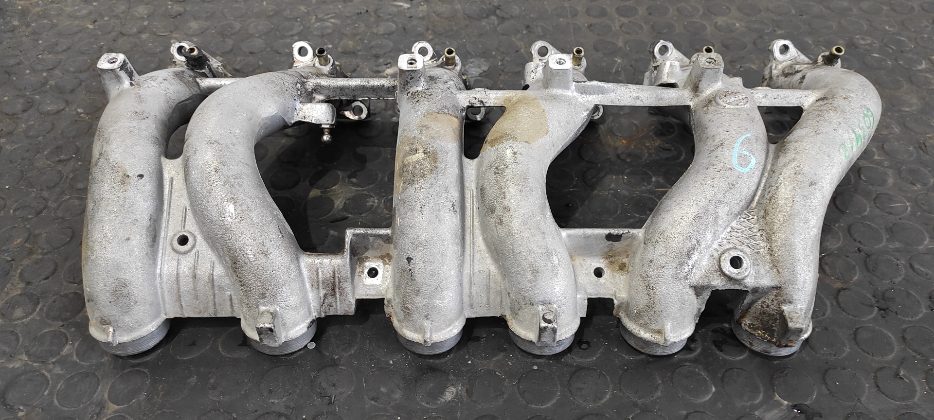 COLECTOR ADMISION MERCEDES-BENZ CLASE E (W124) - vista 5