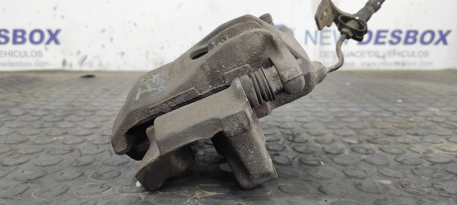 PINZA DE FRENO DELANTERA IZQUIERDA VOLKSWAGEN T4 TRANSPORTER/FURGONETA (MOD. 1991) - vista 4