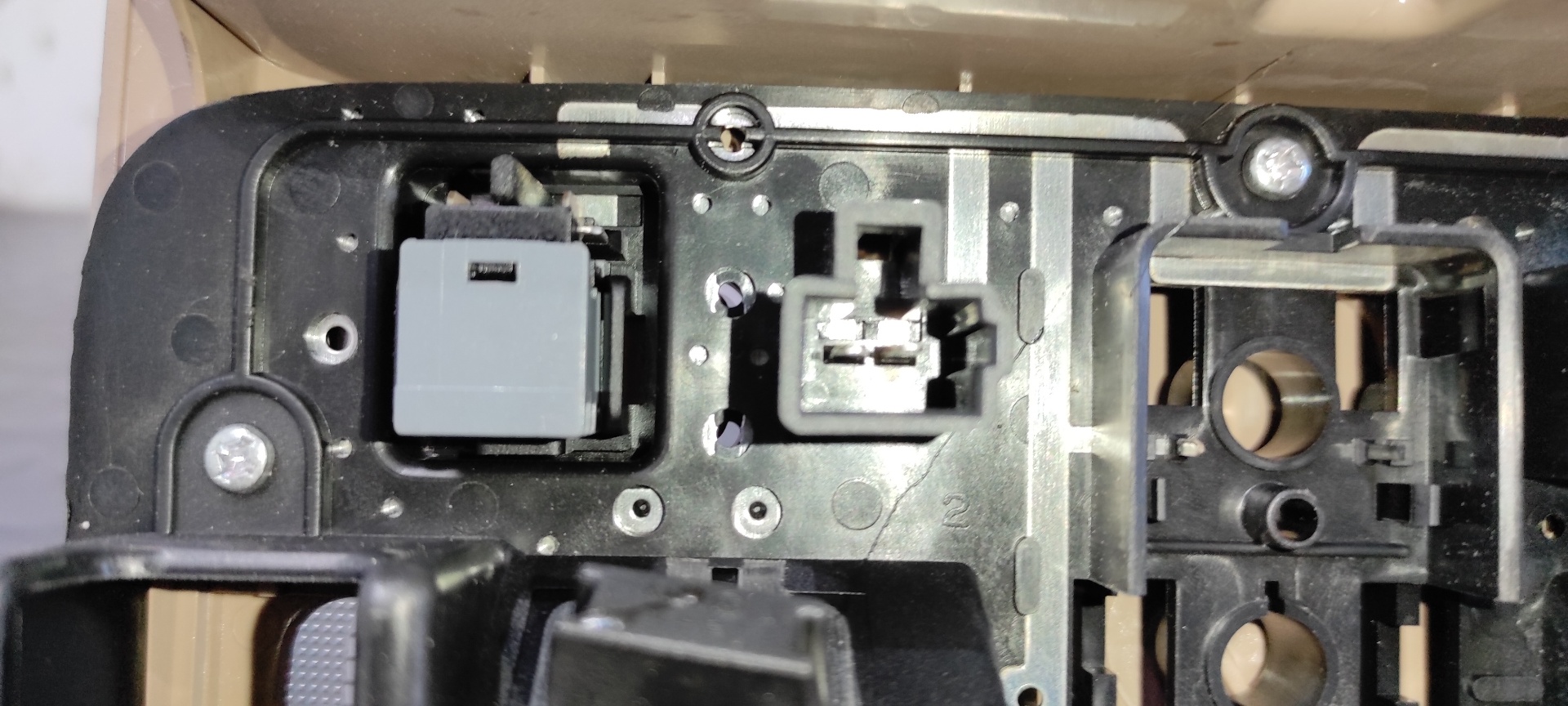 LUZ INTERIOR KIA SPORTAGE - vista 6