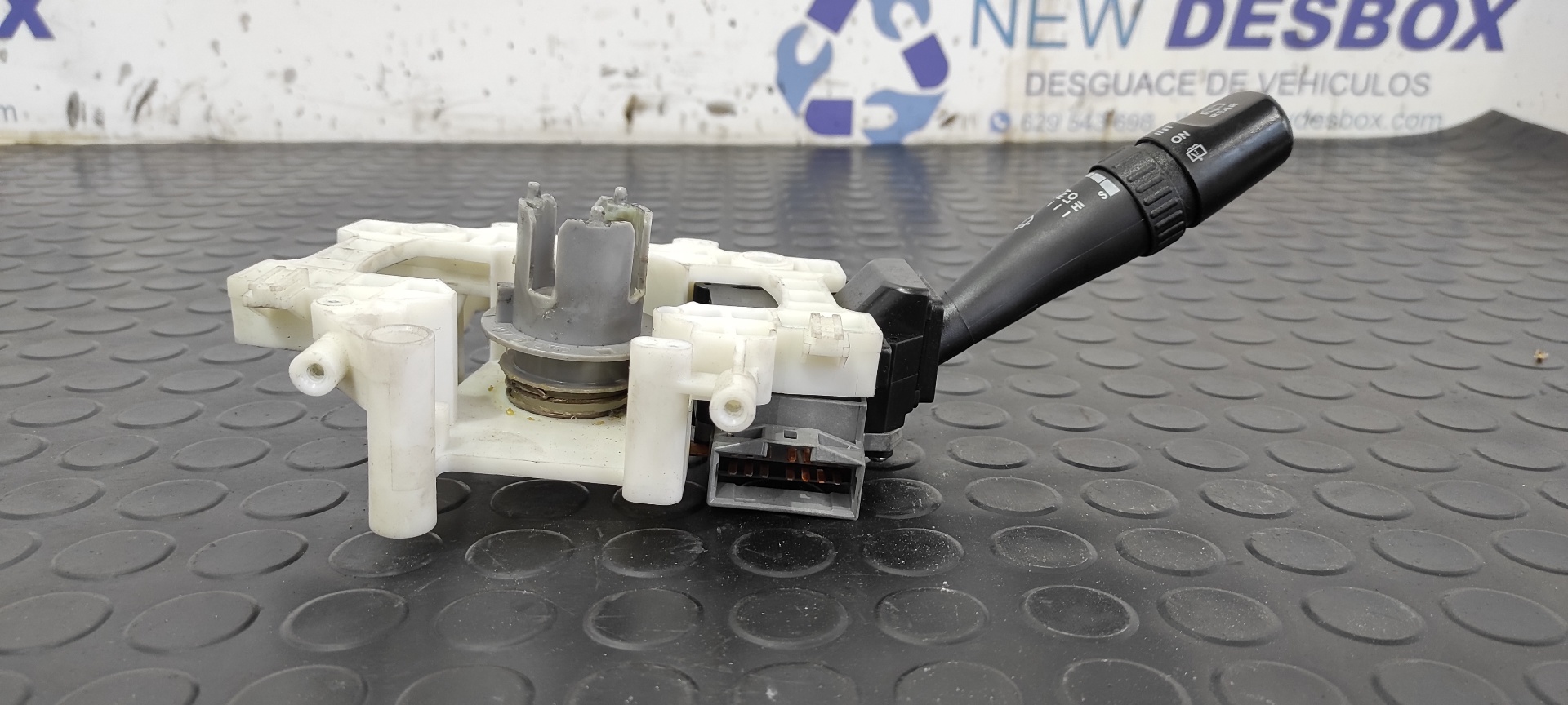 MANDO LIMPIA KIA SPORTAGE - vista 2