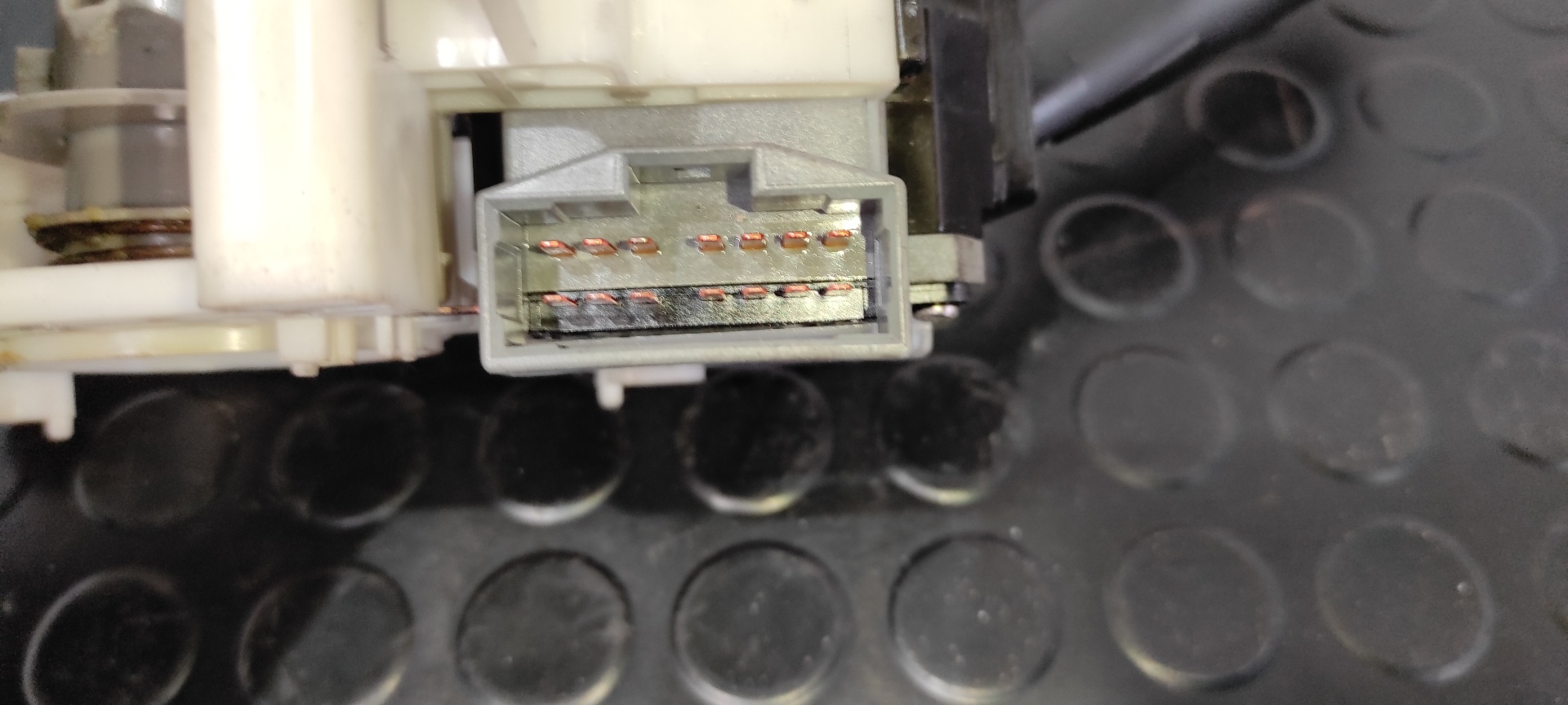 MANDO LIMPIA KIA SPORTAGE - vista 4