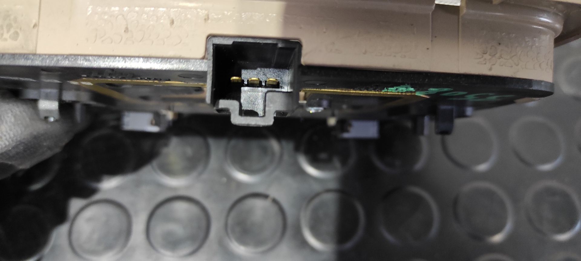 LUZ INTERIOR KIA SPORTAGE - vista 6