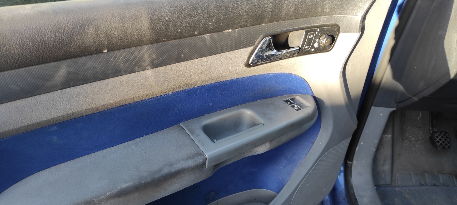 CAPO VOLKSWAGEN CADDY KA/KB (2K) - vista 4