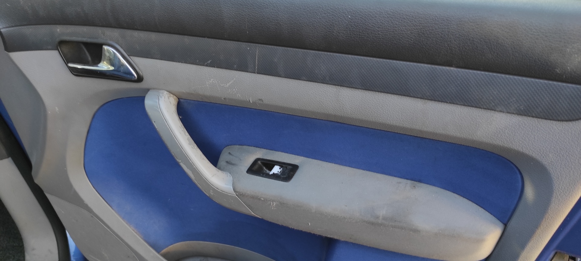 CAPO VOLKSWAGEN CADDY KA/KB (2K) - vista 3