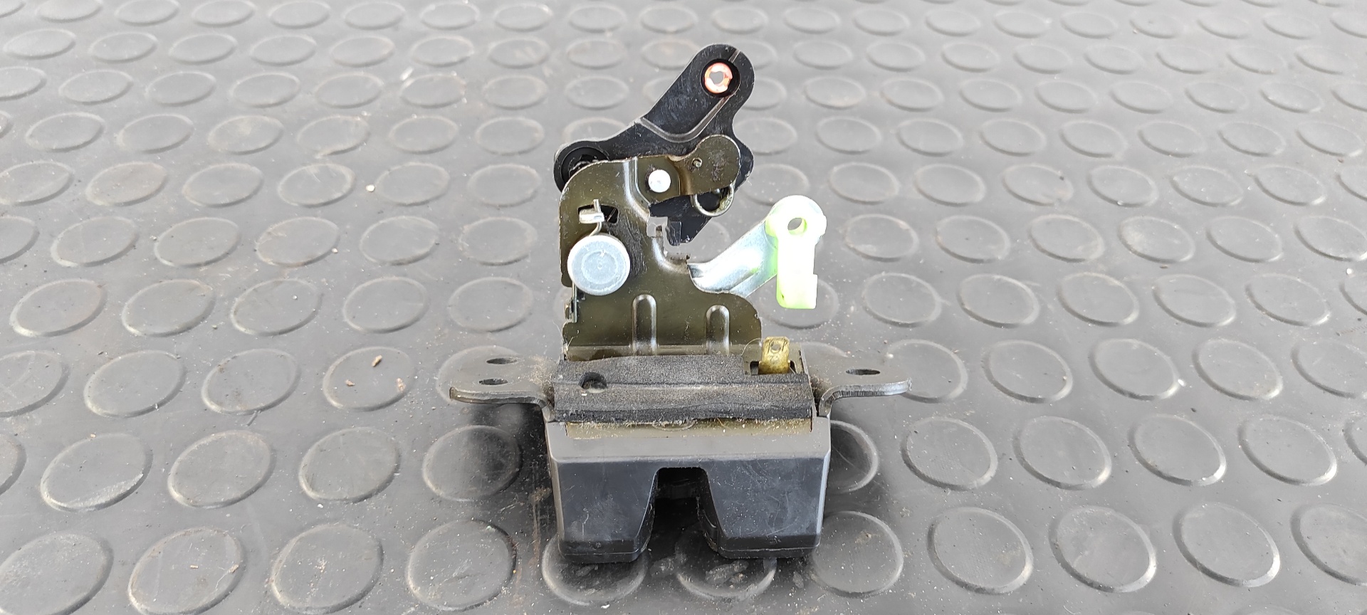 CERRADURA MALETERO / PORTON KIA SPORTAGE