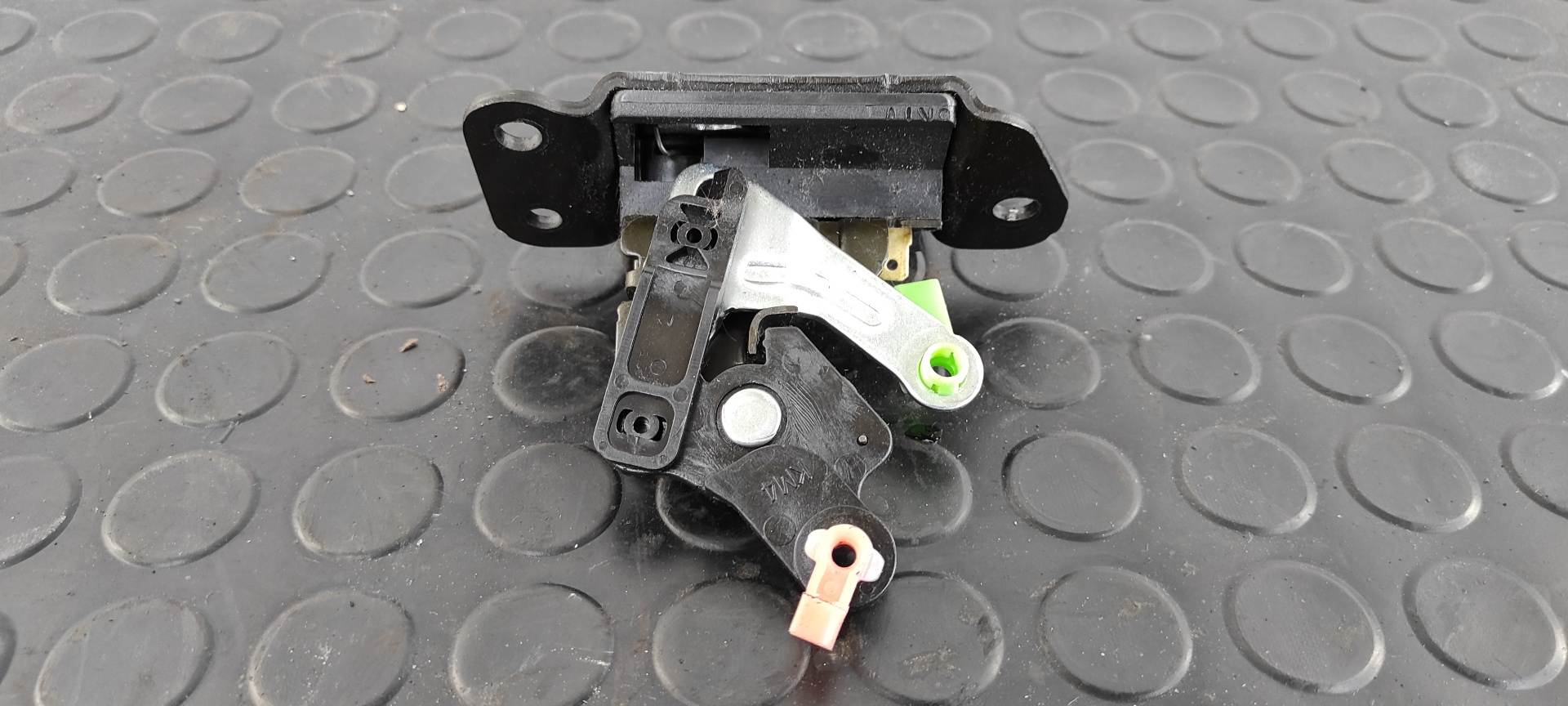 CERRADURA MALETERO / PORTON KIA SPORTAGE - vista 3