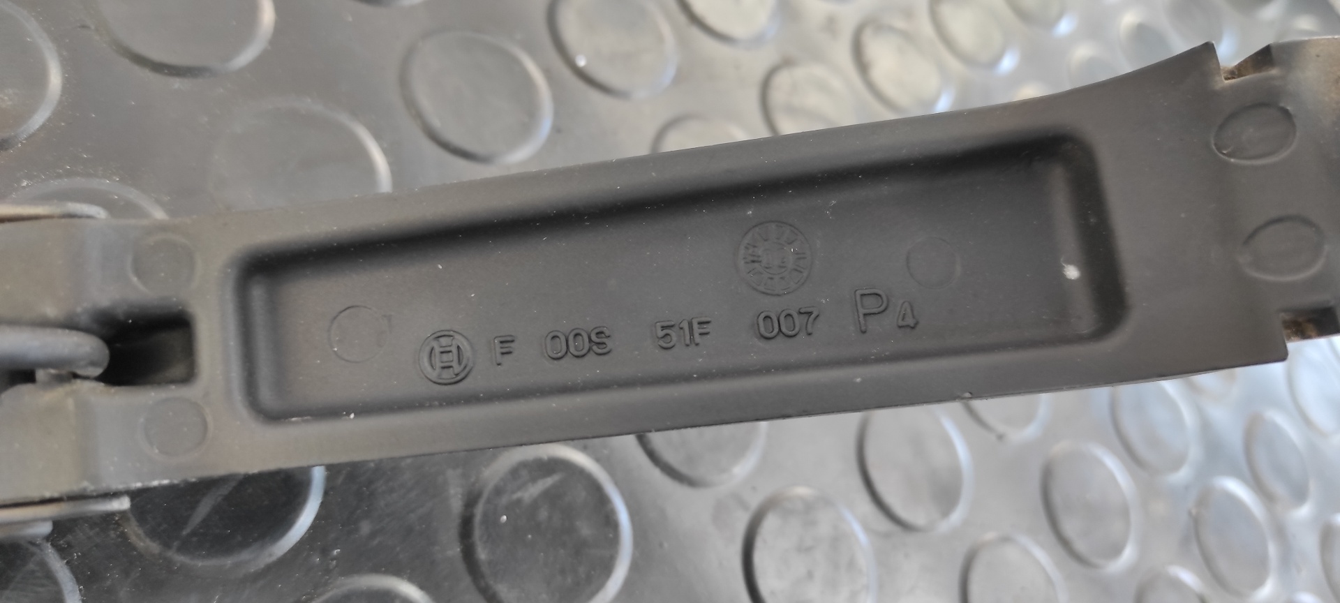 BRAZO LIMPIA DELANTERO DERECHO KIA SPORTAGE - vista 4